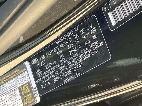 Used 2021 Kia Forte LXS FWD image 27