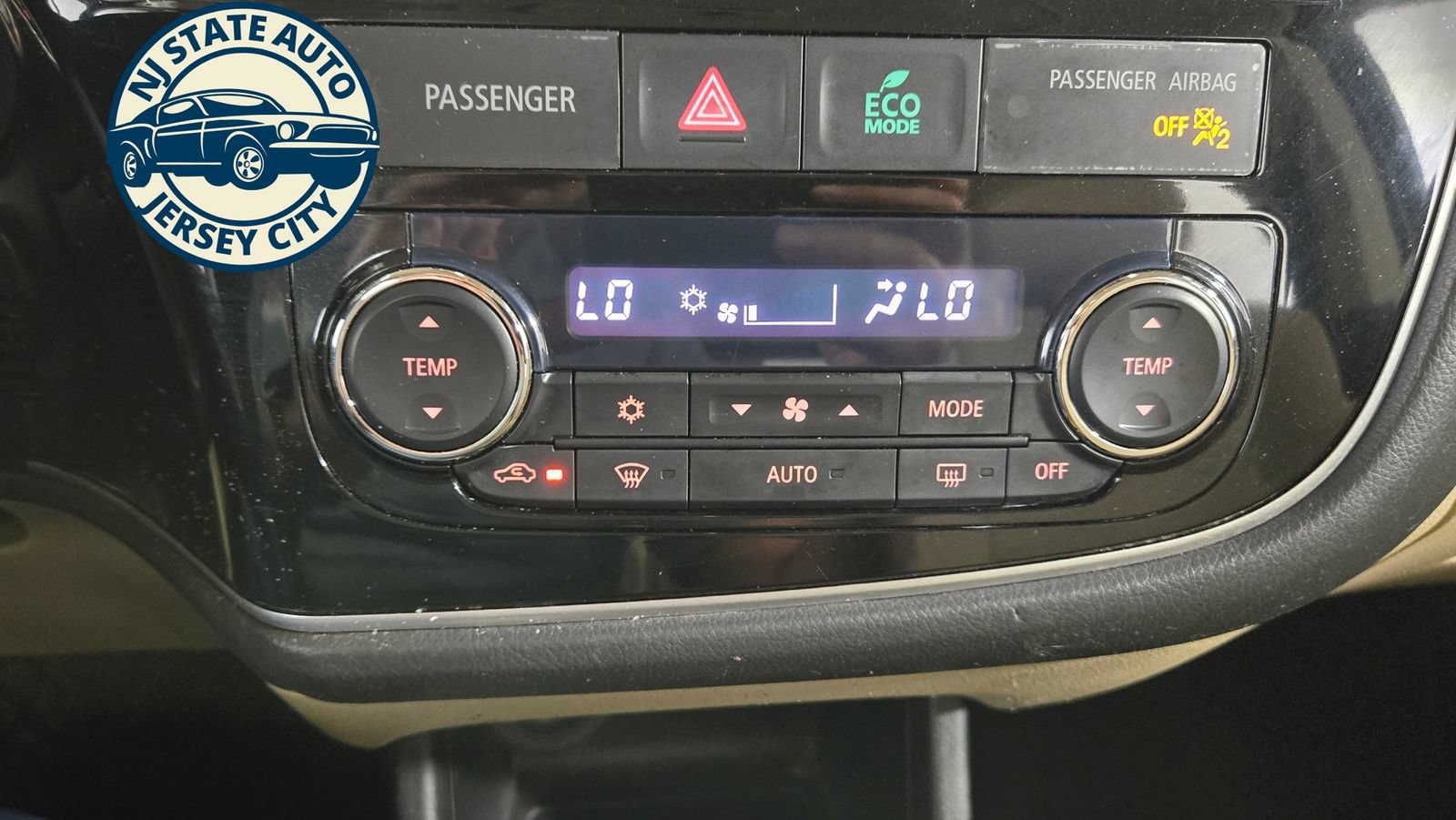 Used 2016 Mitsubishi Outlander SEL AWD/4WD image 16