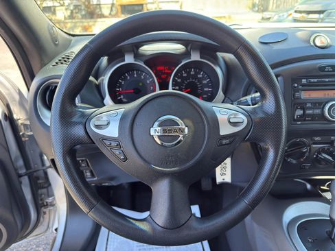 Used 2014 Nissan Juke S image 24