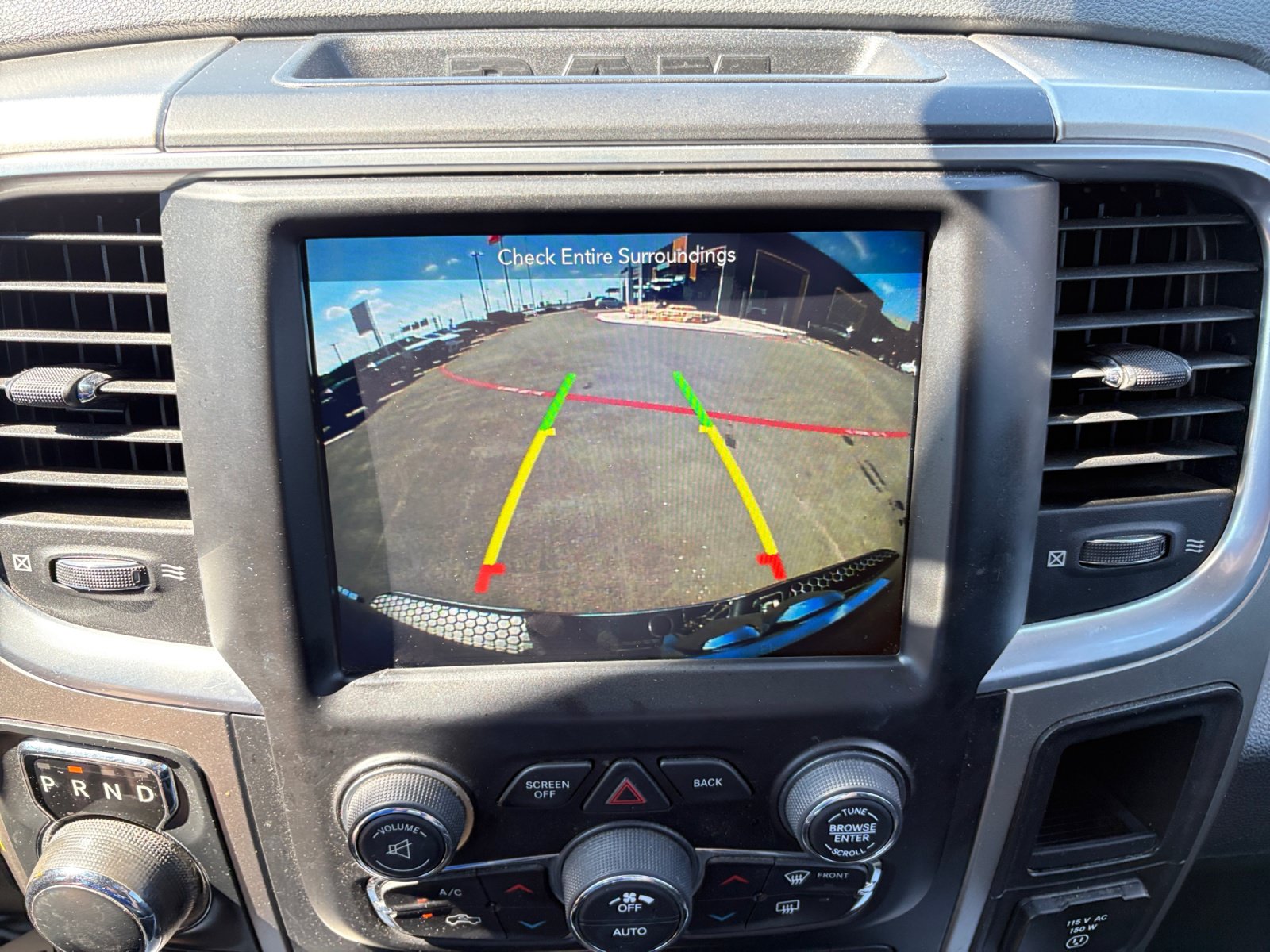 Used 2018 RAM 1500 Lone Star AWD/4WD image 16