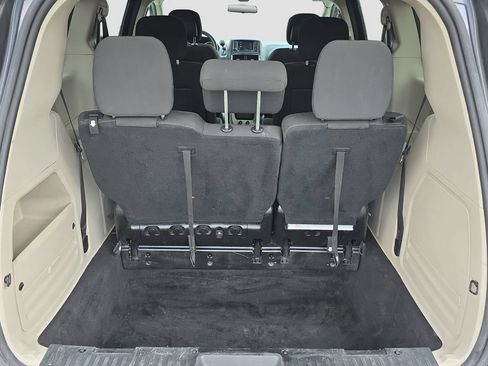 Used 2017 Dodge Grand Caravan SE w/ Power Window Group FWD image 17