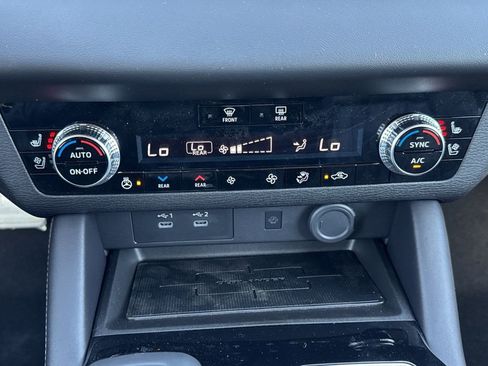 New 2026 Mitsubishi Outlander SEL FWD image 14