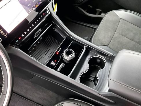 New 2026 Jeep Grand Cherokee Altitude AWD/4WD image 17