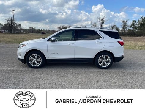 Used 2021 Chevrolet Equinox Premier image 2