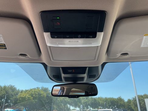 Used 2026 Nissan Rogue SL FWD image 17