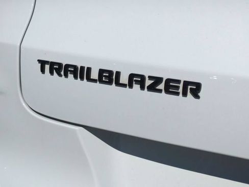 Certified 2024 Chevrolet TrailBlazer RS w/ Convenience Package FWD image 39