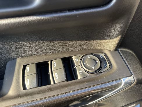 Certified 2021 GMC Sierra 1500 AT4 w/ AT4 Premium Package image 13