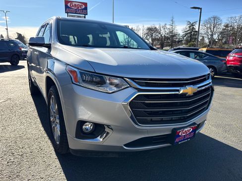 Used 2018 Chevrolet Traverse Premier image 16