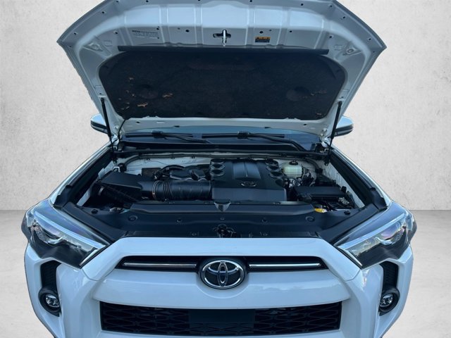 Used 2021 Toyota 4Runner SR5 AWD/4WD image 27