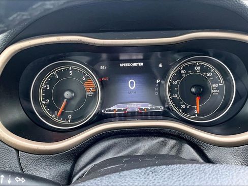 Used 2017 Jeep Cherokee Limited image 20