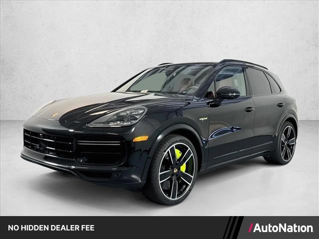 Certified 2023 Porsche Cayenne Turbo S AWD/4WD image 1