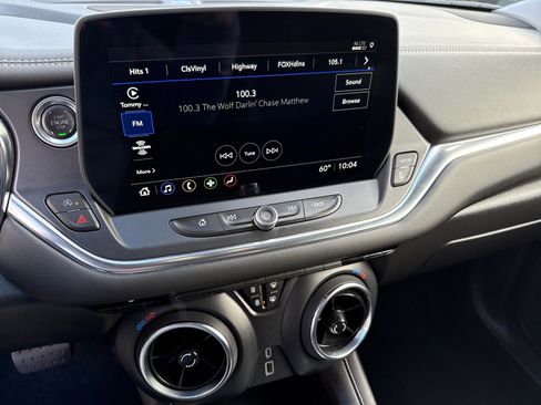 Used 2025 Chevrolet Blazer LT image 18