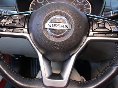 Used 2020 Nissan Altima 2.5 Platinum image 19