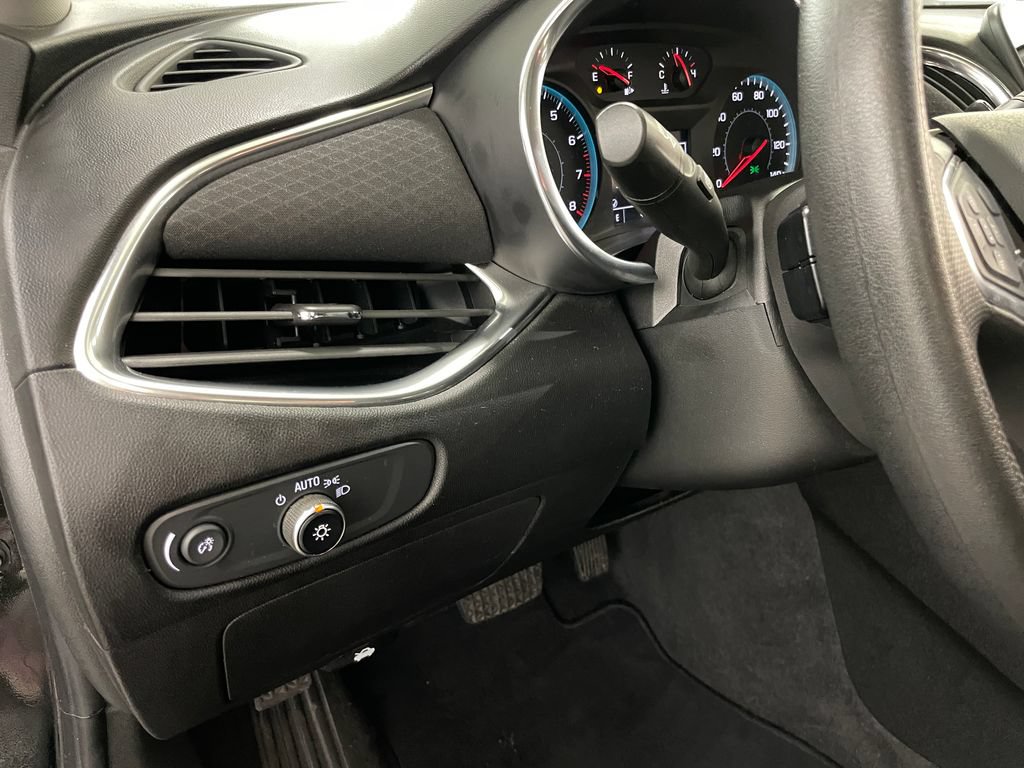 Certified 2021 Chevrolet Malibu LT FWD image 25
