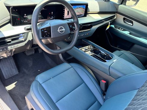 New 2026 Nissan Murano Platinum AWD/4WD image 16