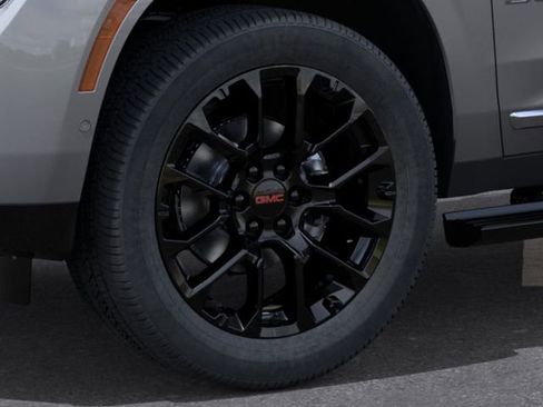New 2026 GMC Yukon Denali w/ Denali Reserve Package AWD/4WD image 9