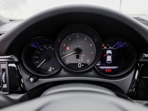 Certified 2026 Porsche Macan S AWD/4WD image 16