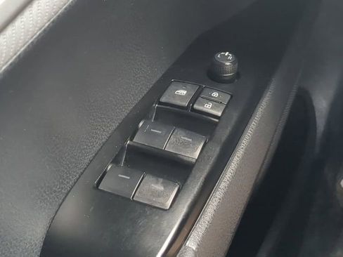 Certified 2025 Toyota Camry SE image 21