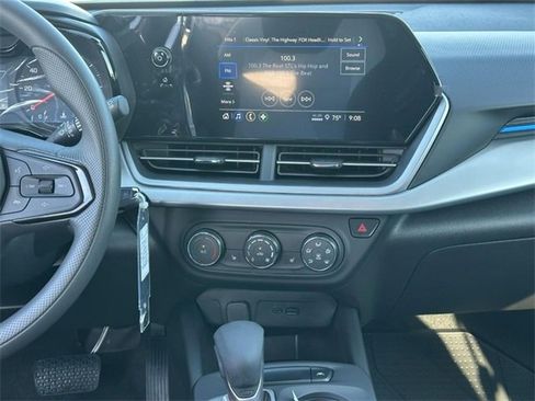New 2026 Chevrolet Trax LS image 7