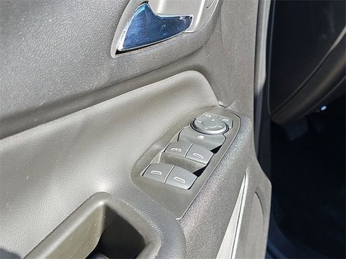 Used 2023 Chevrolet Equinox LT image 19