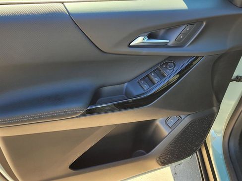 New 2026 Chevrolet Equinox LT w/ Convenience Package II image 14