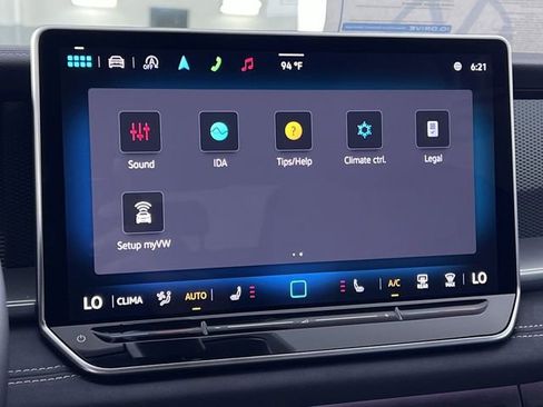 New 2025 Volkswagen Tiguan SE image 24