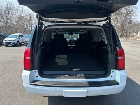 Used 2020 Chevrolet Suburban Premier AWD/4WD image 33