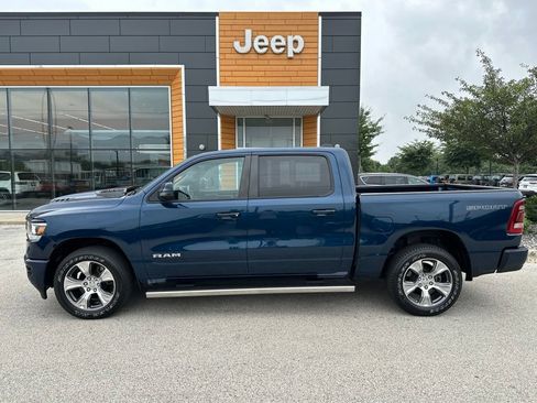 Used 2023 RAM 1500 Laramie AWD/4WD image 10