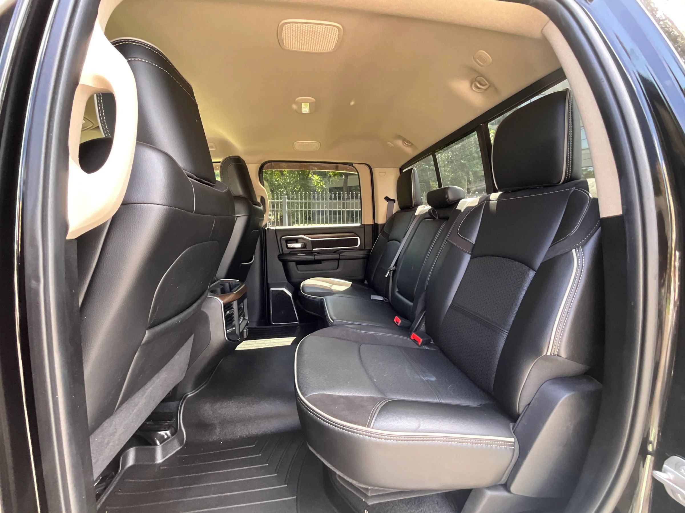 Used 2022 RAM 2500 Laramie AWD/4WD image 12