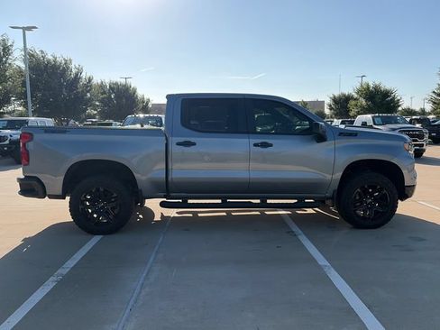 Used 2024 Chevrolet Silverado 1500 LT Trail Boss w/ Convenience Package II AWD/4WD image 10
