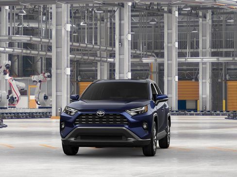 New 2025 Toyota RAV4 XLE Premium w/ Weather Package AWD/4WD image 18