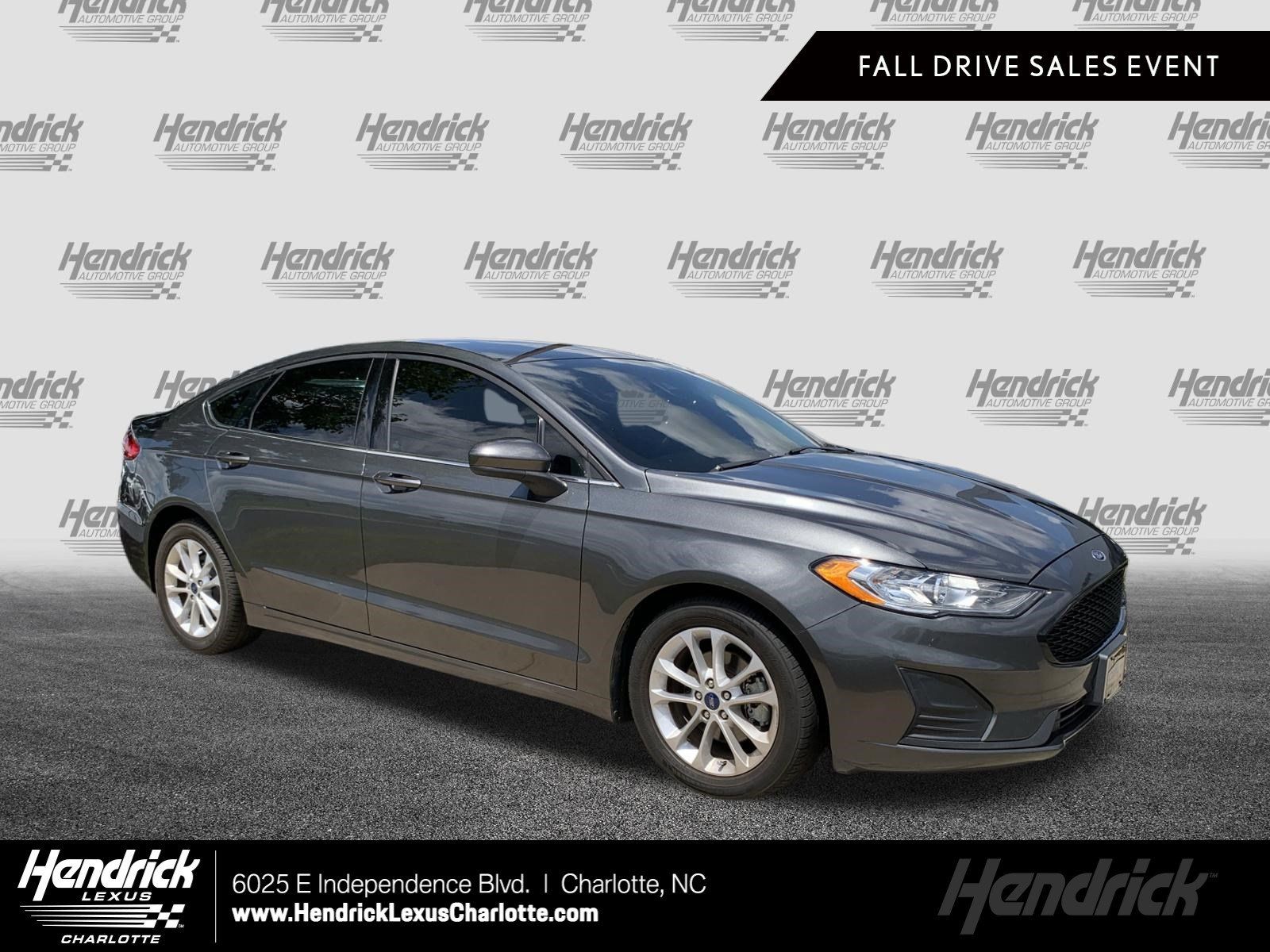 Used 2019 Ford Fusion SE FWD image 1