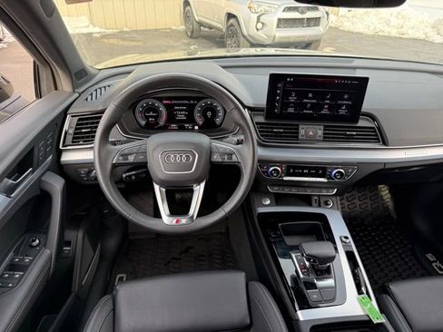 Used 2025 Audi Q5 2.0T Premium Plus image 26