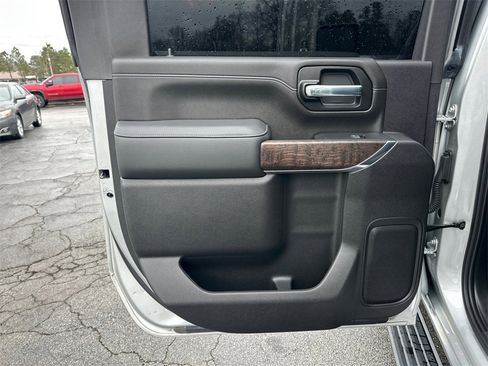 Used 2023 GMC Sierra 2500 Denali w/ Denali Ultimate Package image 22