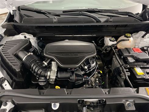 Used 2023 GMC Acadia SLT w/ LPO, Floor Liner Package image 26