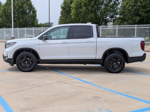 Certified 2023 Honda Ridgeline Black Edition image 9