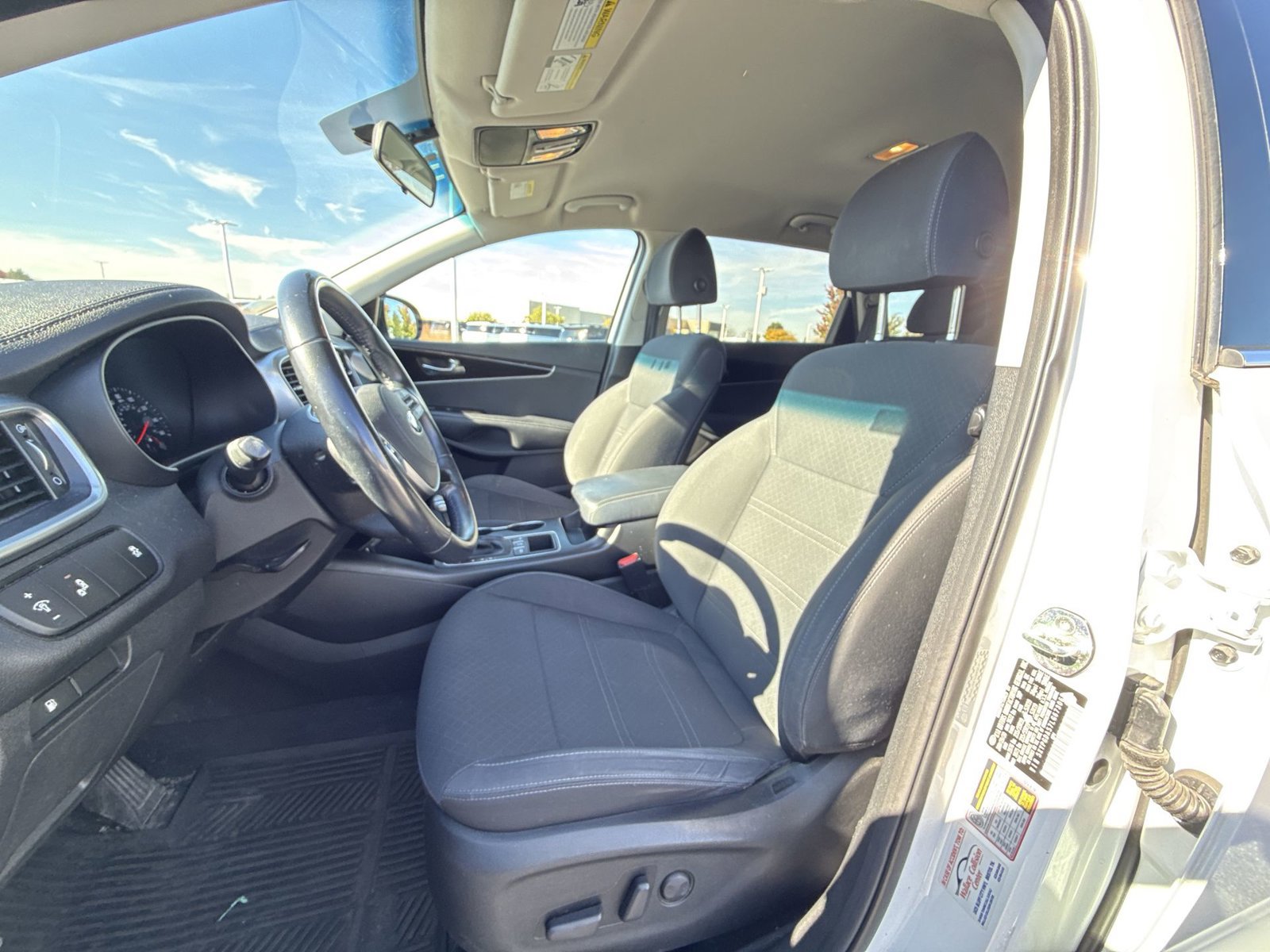 Used 2020 Kia Sorento S AWD/4WD image 12