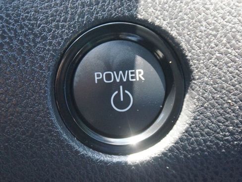 Used 2026 Toyota Camry SE FWD image 8