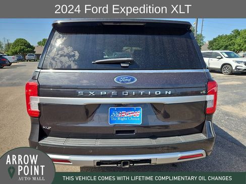 Used 2024 Ford Expedition XLT AWD/4WD image 10