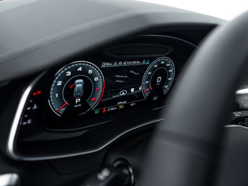 Used 2025 Audi A6 Premium Plus w/ Driver Assistance Package image 13