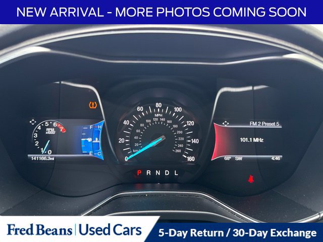 Used 2017 Ford Fusion SE w/ Fusion SE Technology Package FWD image 13