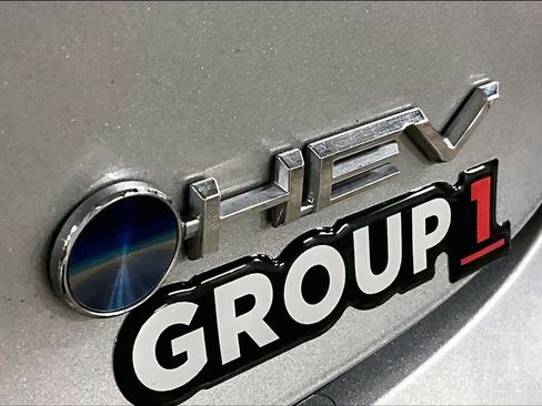 Used 2023 Toyota Prius Limited image 9