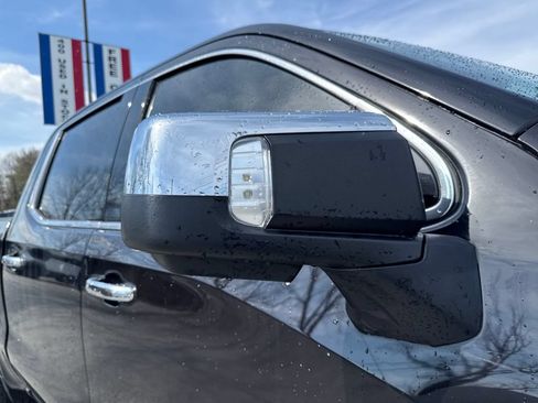 Used 2022 GMC Sierra 1500 Denali Ultimate AWD/4WD image 39