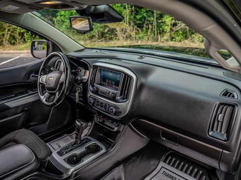 Used 2021 Chevrolet Colorado LT w/ Fleet Safety Package RWD image 17