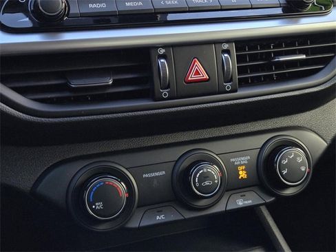 Used 2022 Kia Forte LXS image 20