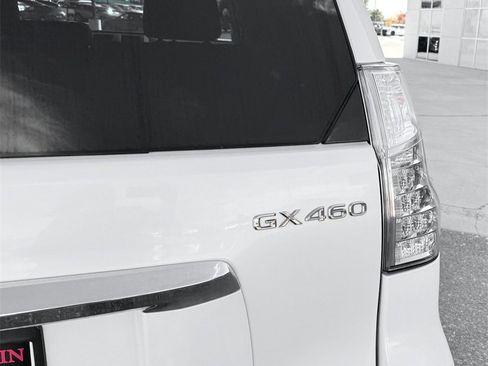 Used 2017 Lexus GX 460 image 7