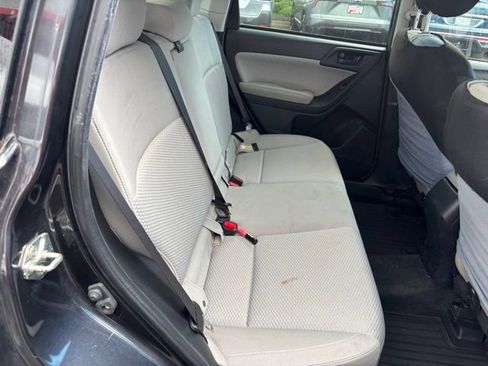 Used 2017 Subaru Forester 2.5i Premium AWD/4WD image 8