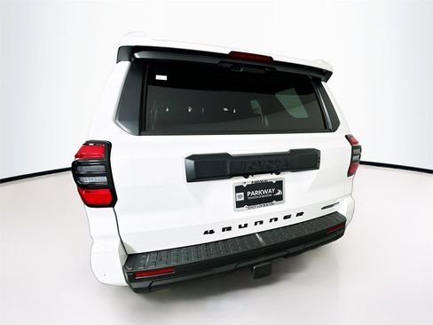 Used 2025 Toyota 4Runner TRD Off-Road Premium w/ Tow Technology Package image 5