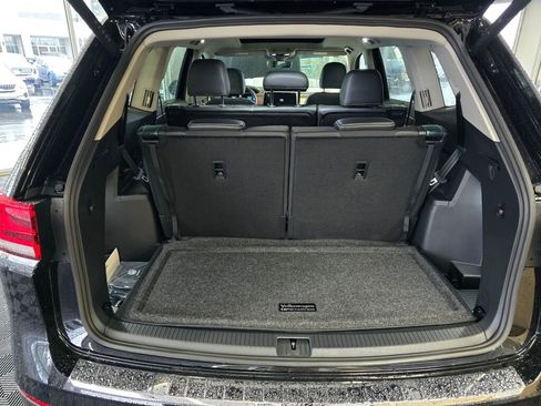 New 2026 Volkswagen Atlas SE image 16