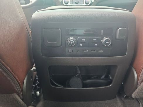 Used 2019 Chevrolet Tahoe Premier AWD/4WD image 23